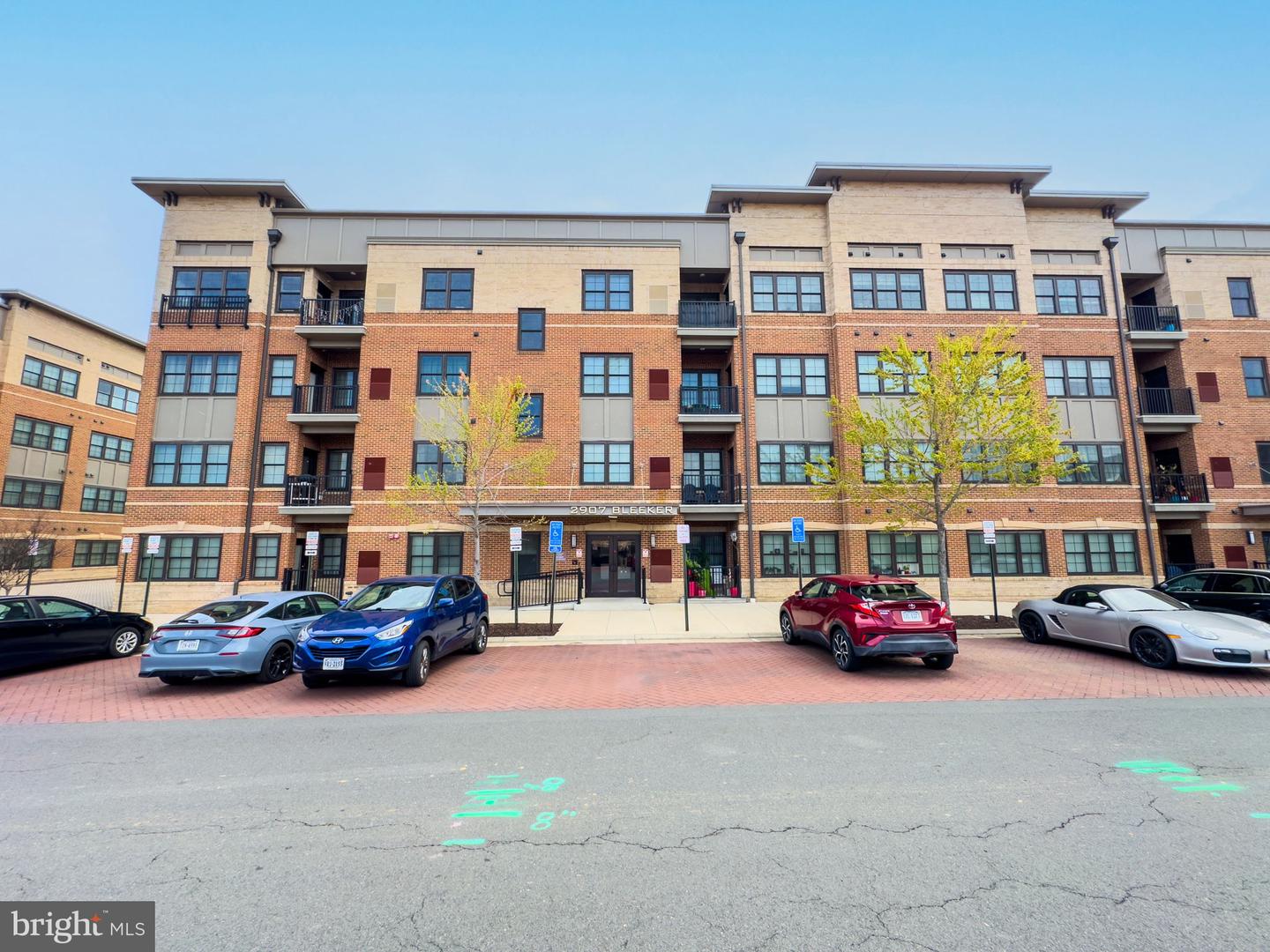 2907 Bleeker St #407 Property Photo 1