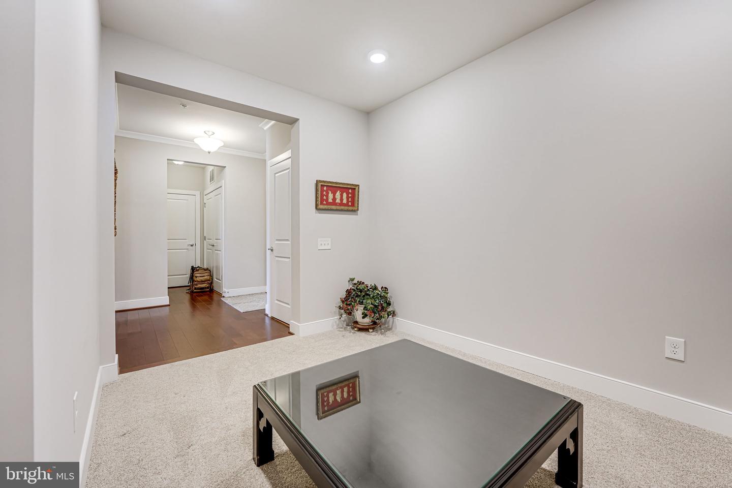 2907 Bleeker St #407 Property Photo 6