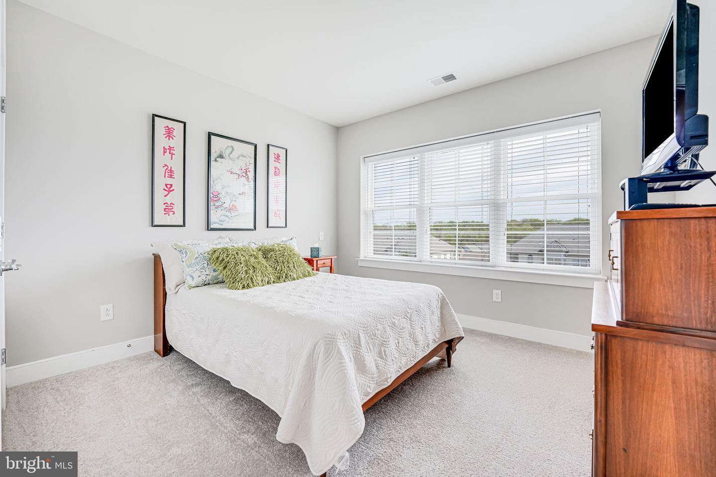2907 Bleeker St #407 Property Photo 26