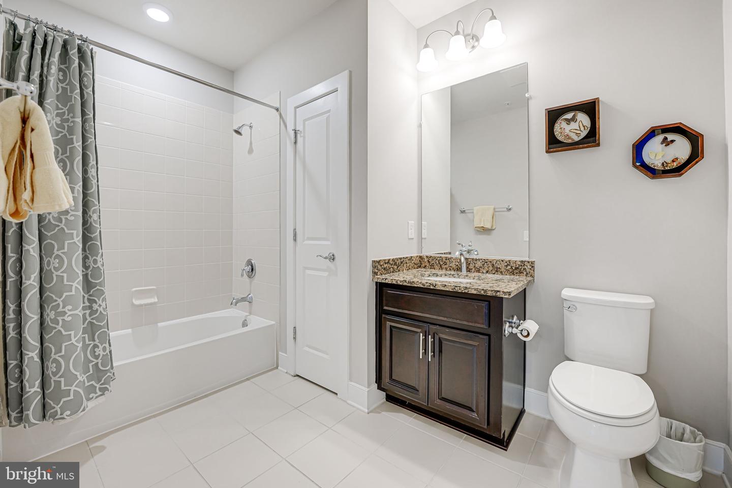 2907 Bleeker St #407 Property Photo 28
