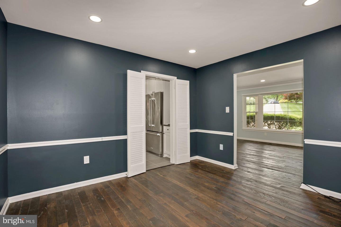 8111 W Point Dr Property Photo 8