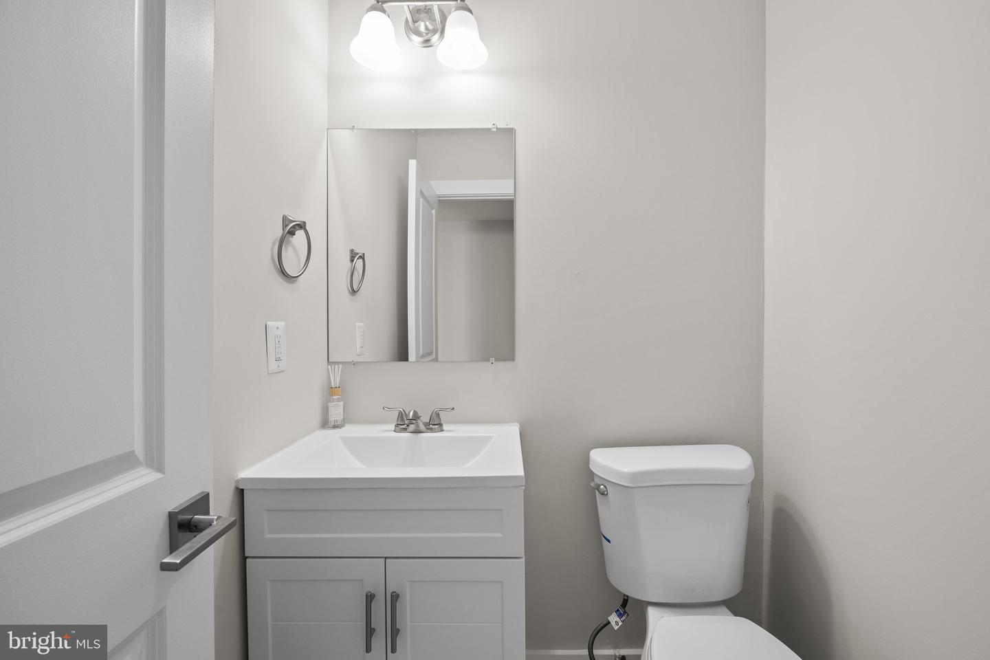 13339 Apgar Pl Property Photo 9