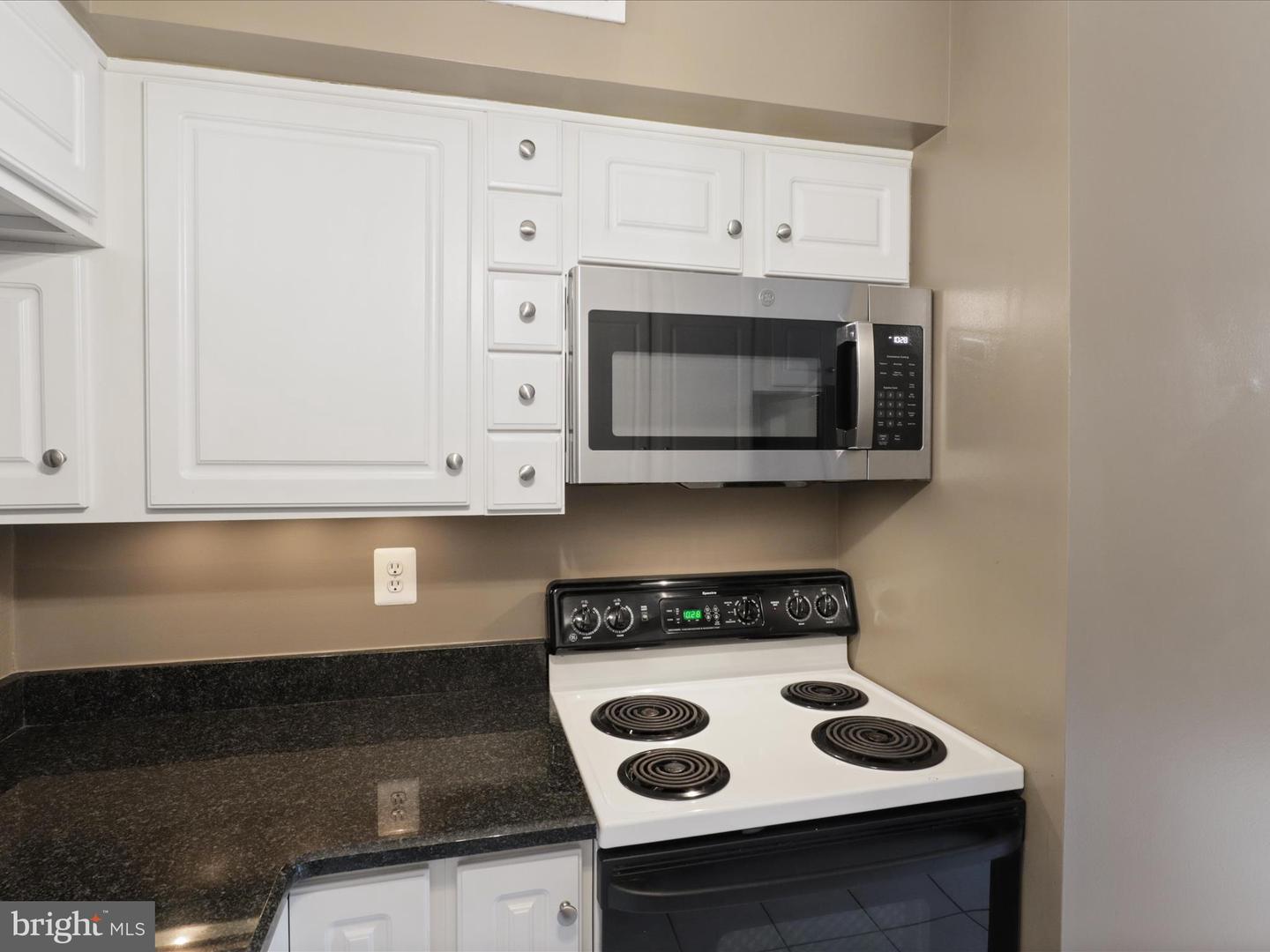 8441 Penshurst Dr #603 Property Photo 6