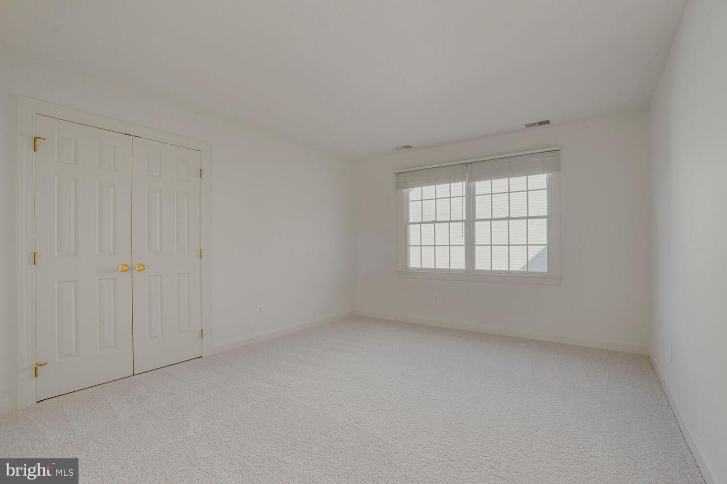 6211 Woodland Lake Dr Property Photo 22