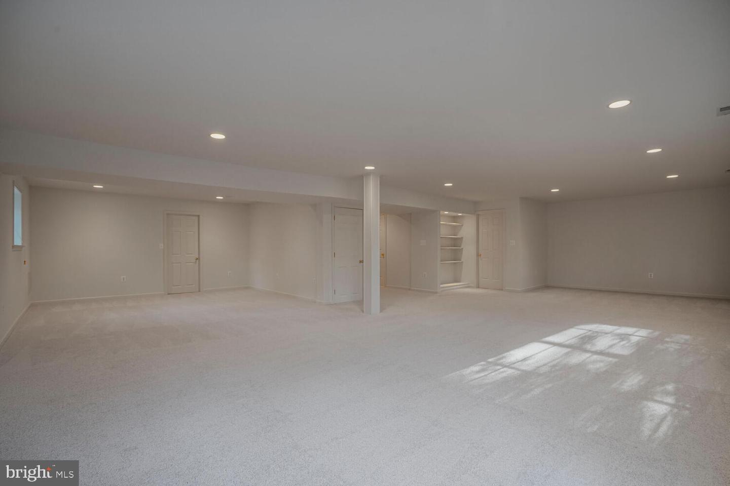 6211 Woodland Lake Dr Property Photo 26