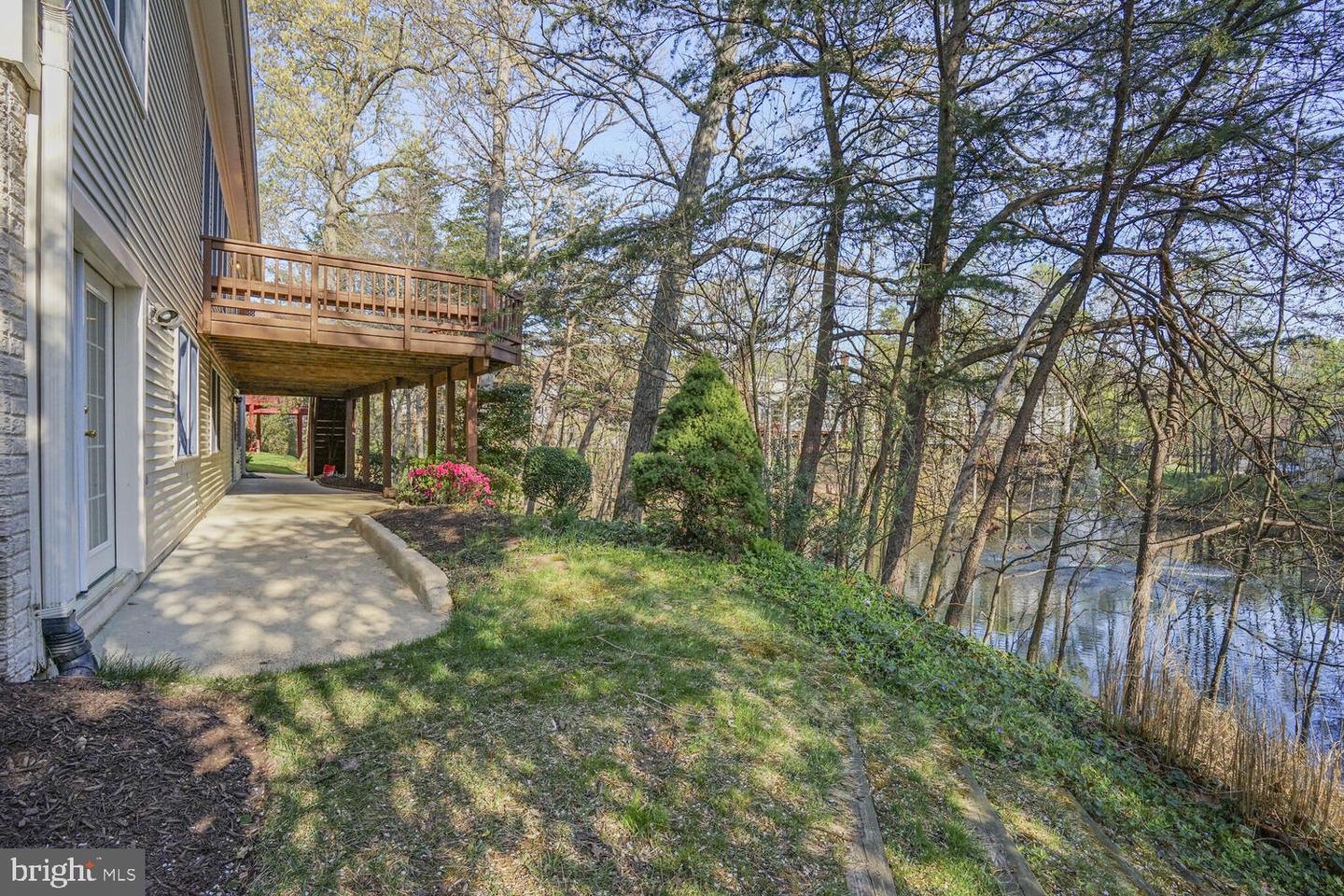 6211 Woodland Lake Dr Property Photo 28