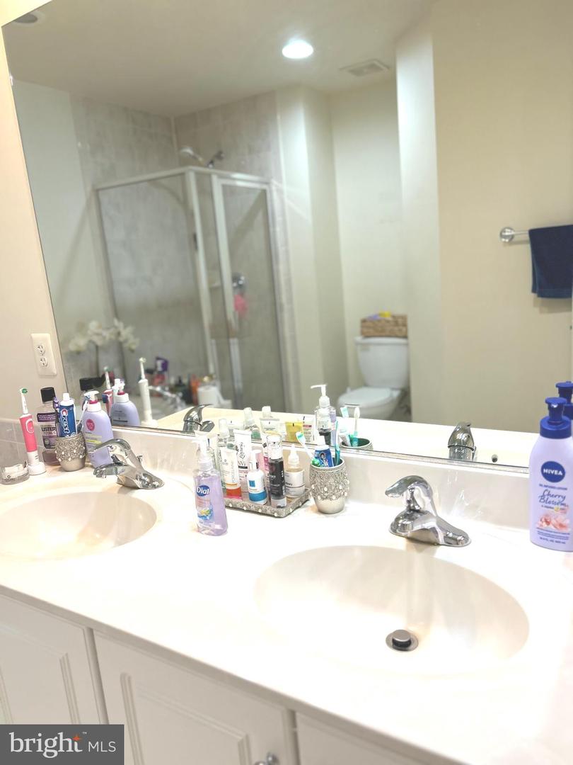 8831 Ashgrove House Ln Property Photo 27