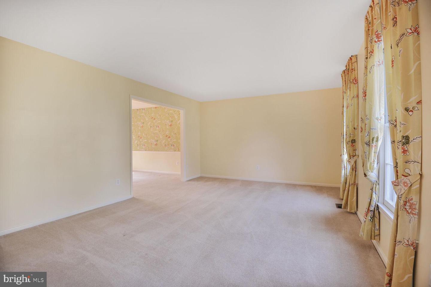 5446 Mount Corcoran Pl Property Photo 4