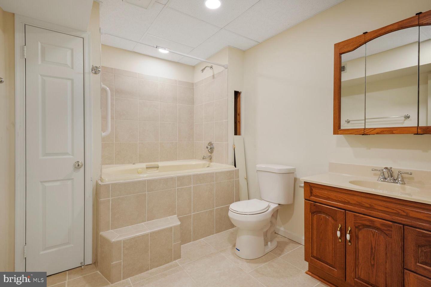 5446 Mount Corcoran Pl Property Photo 32