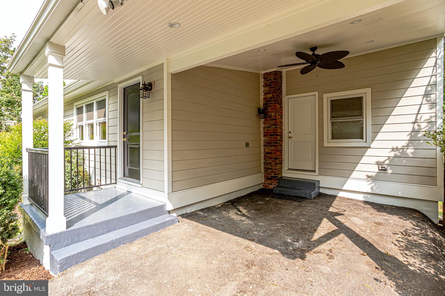8424 Hayden Ln Property Photo 2