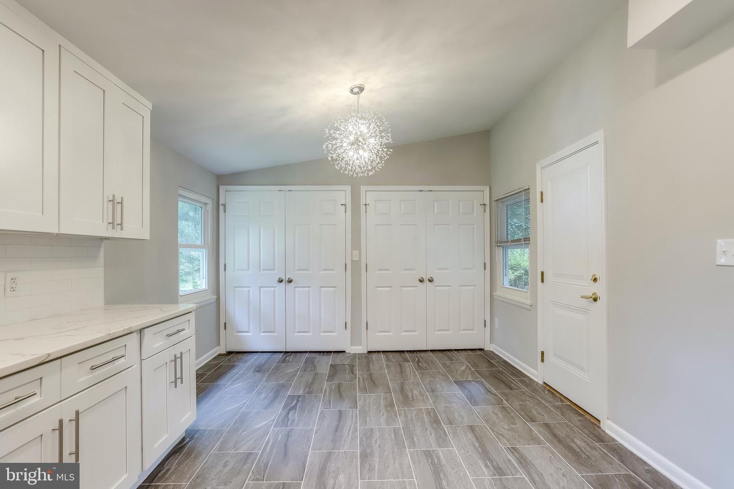 8424 Hayden Ln Property Photo 13