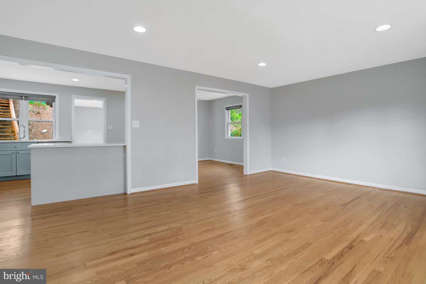 5820 Bush Hill Dr Property Photo 21