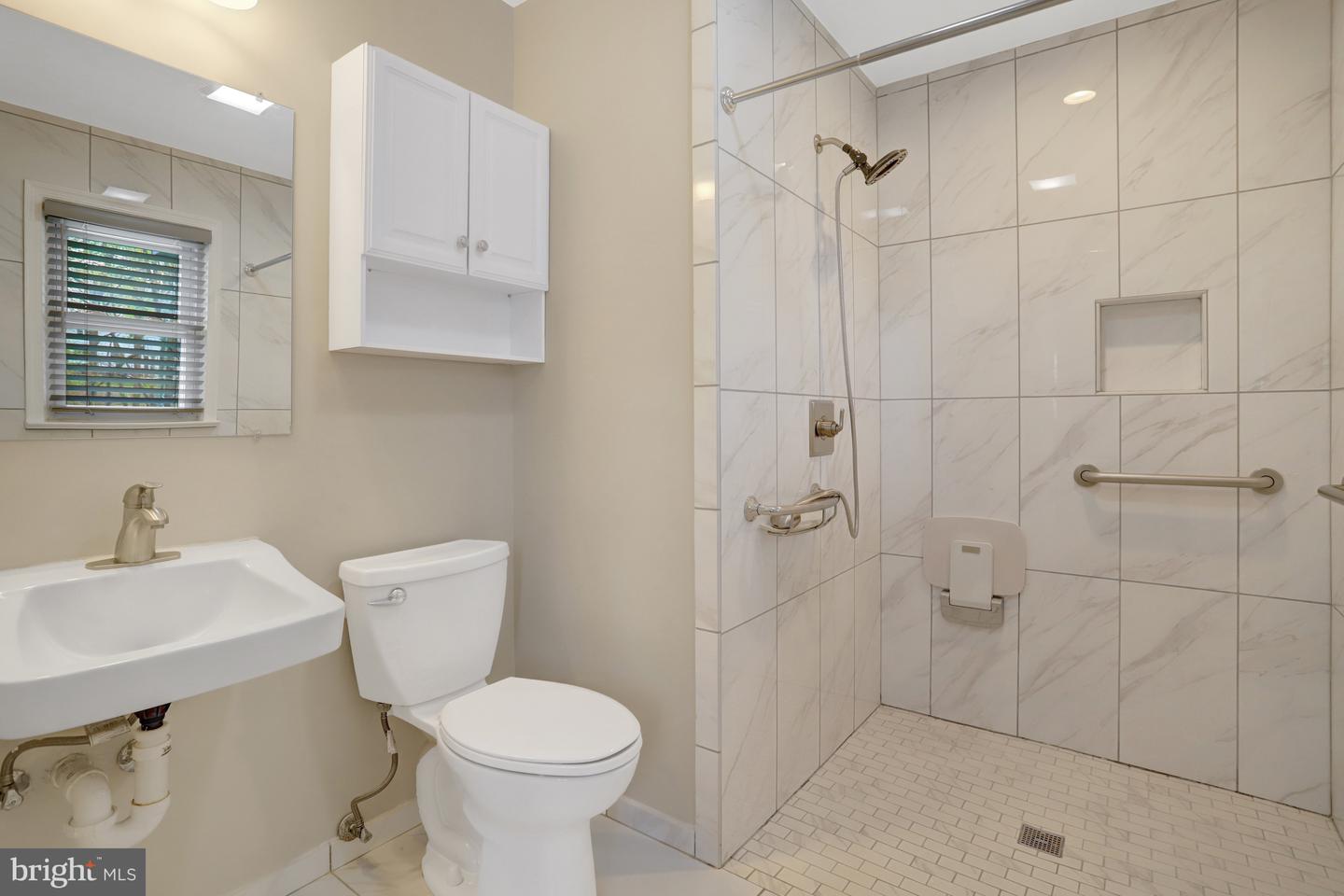 5820 Bush Hill Dr Property Photo 29