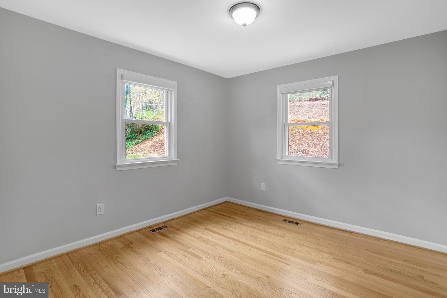 5820 Bush Hill Dr Property Photo 35