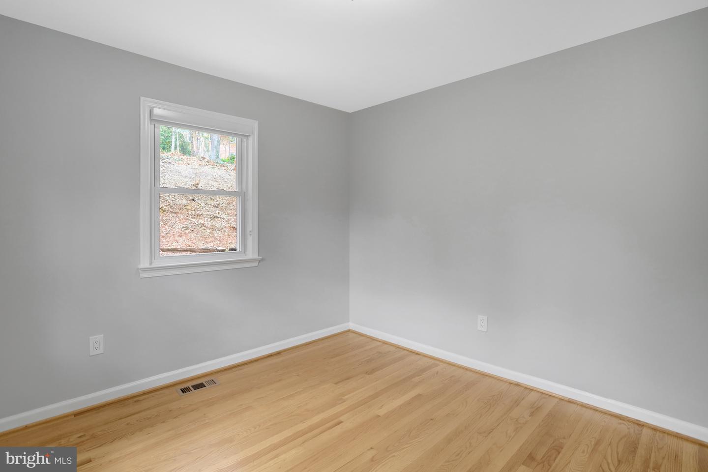 5820 Bush Hill Dr Property Photo 36