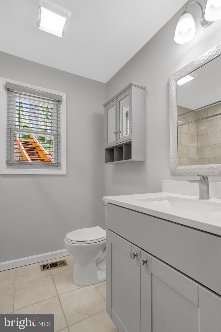 5820 Bush Hill Dr Property Photo 48