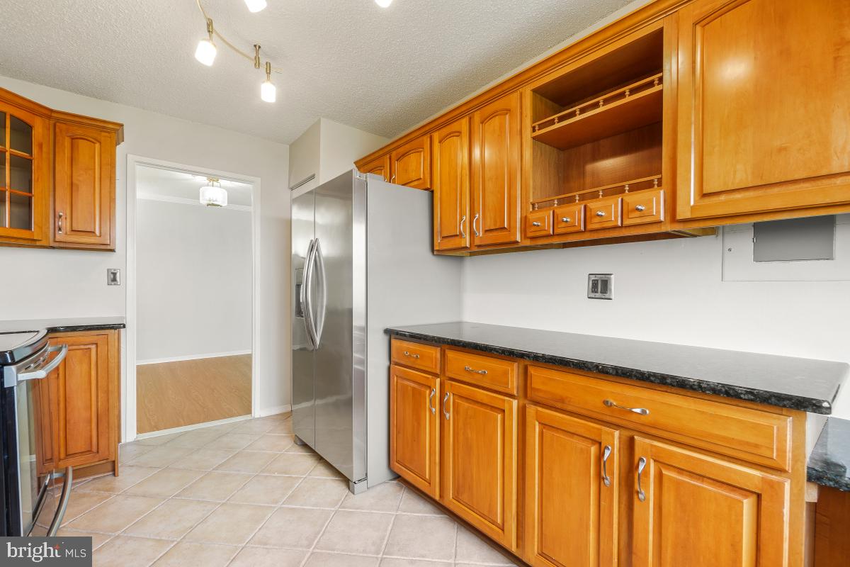5901 Mount Eagle Dr #1610 Property Photo 32