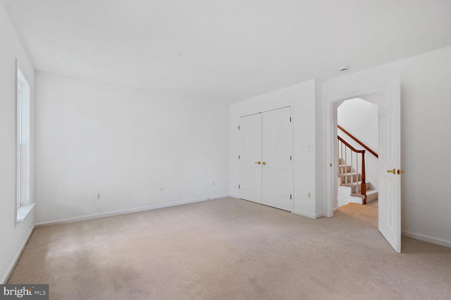 7011 Lawnwood Ct Property Photo 20