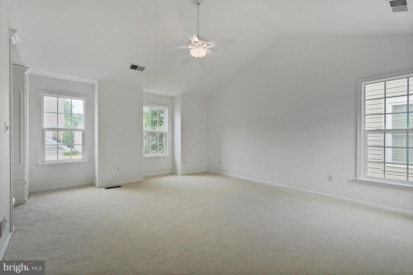 7011 Lawnwood Ct Property Photo 44