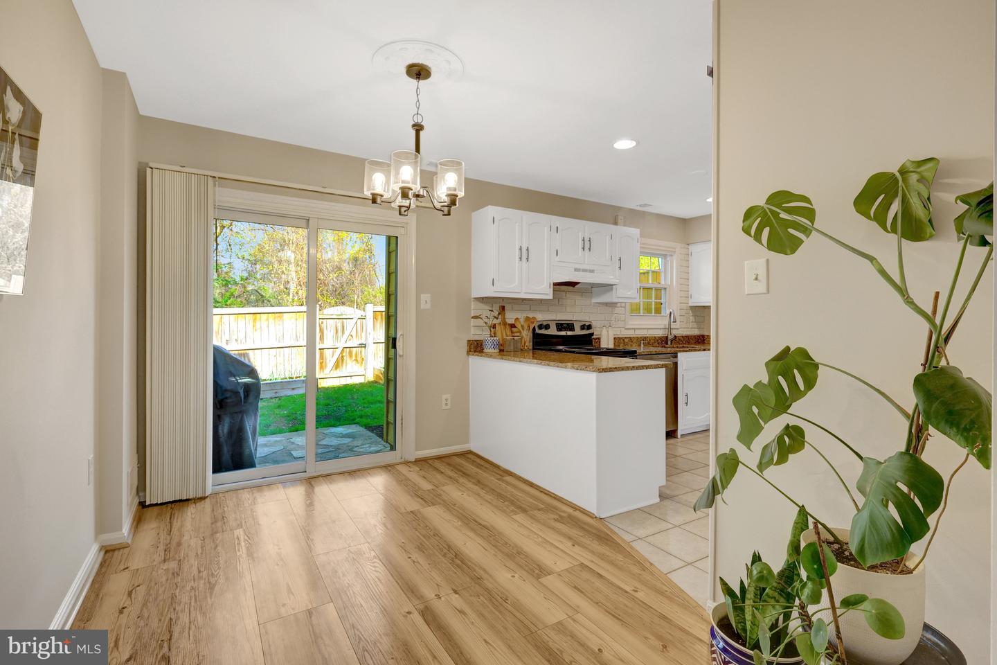 9979 Capperton Dr Property Photo 10