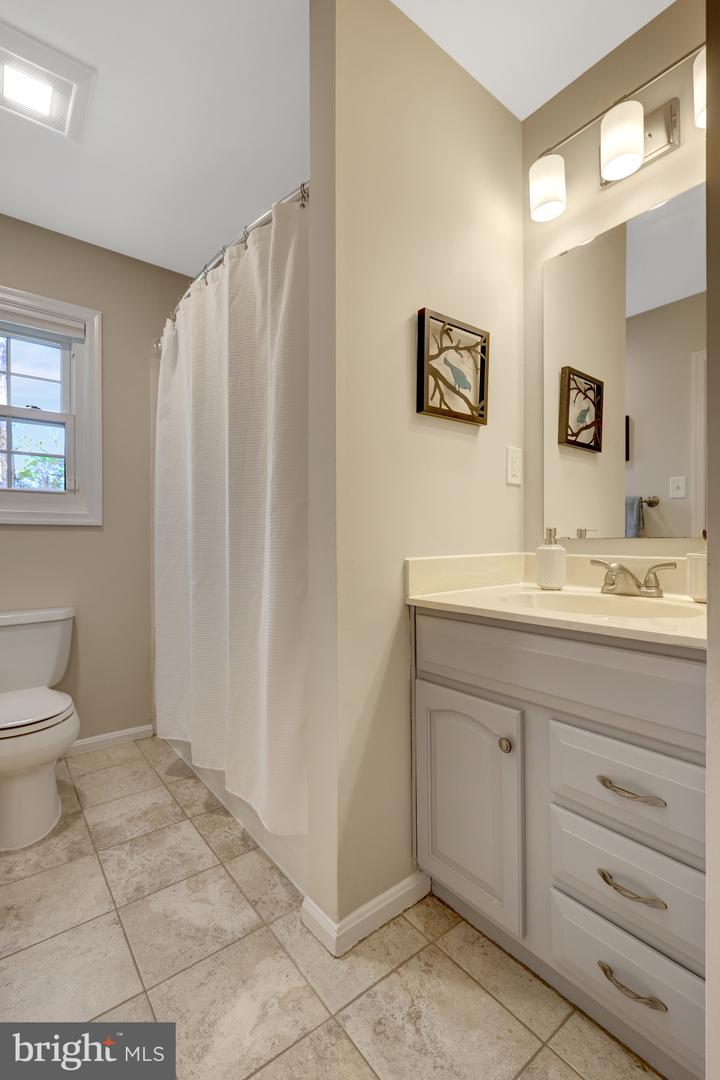 9979 Capperton Dr Property Photo 26