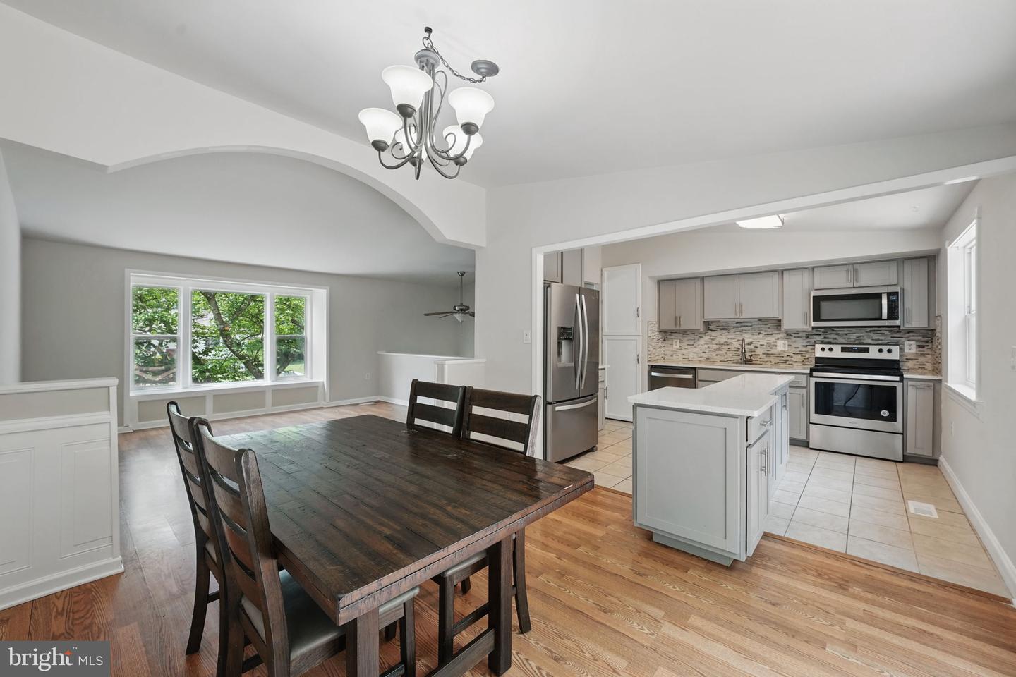 1258 Magnolia Property Photo 11
