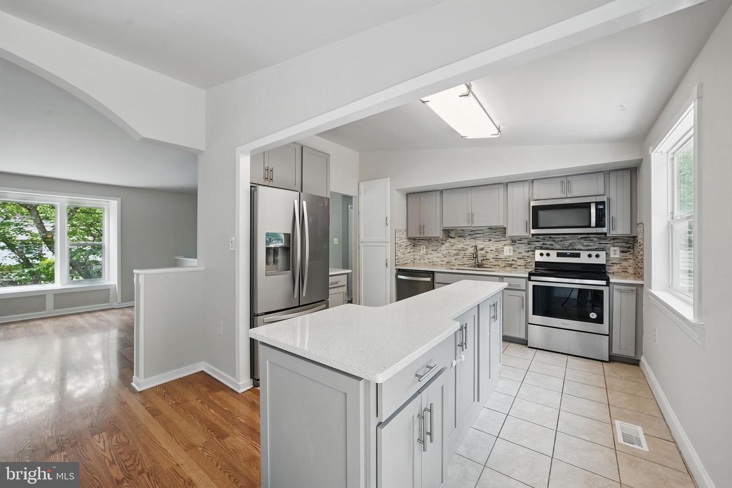 1258 Magnolia Property Photo 13