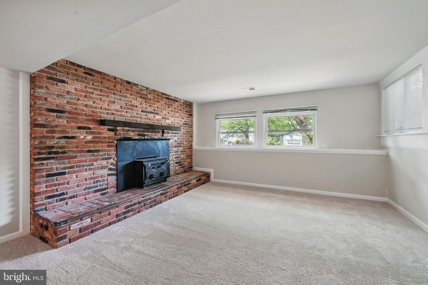 1258 Magnolia Property Photo 28