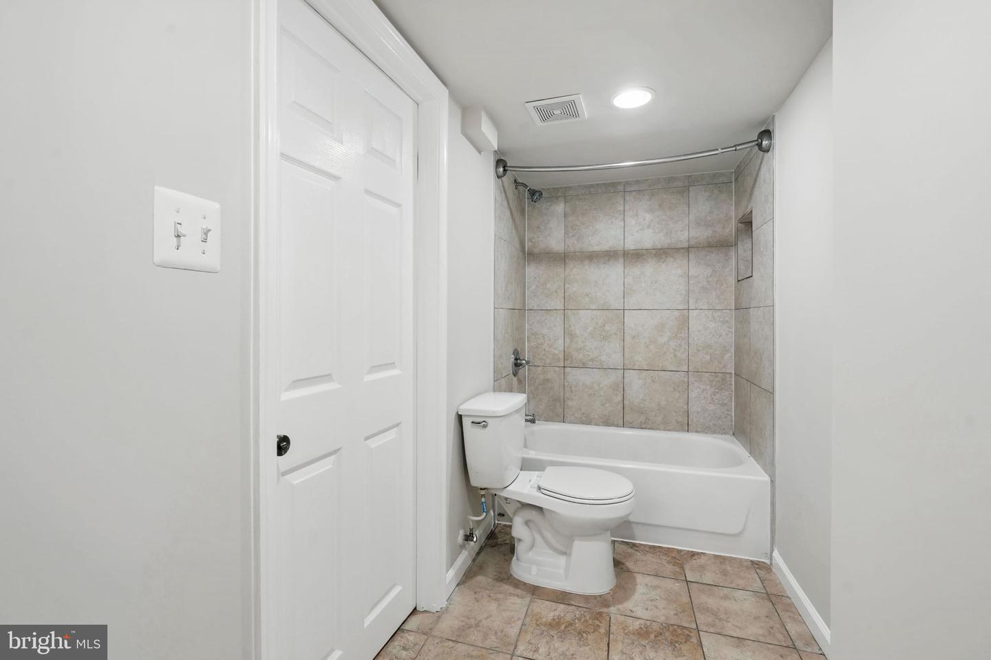 1258 Magnolia Property Photo 35