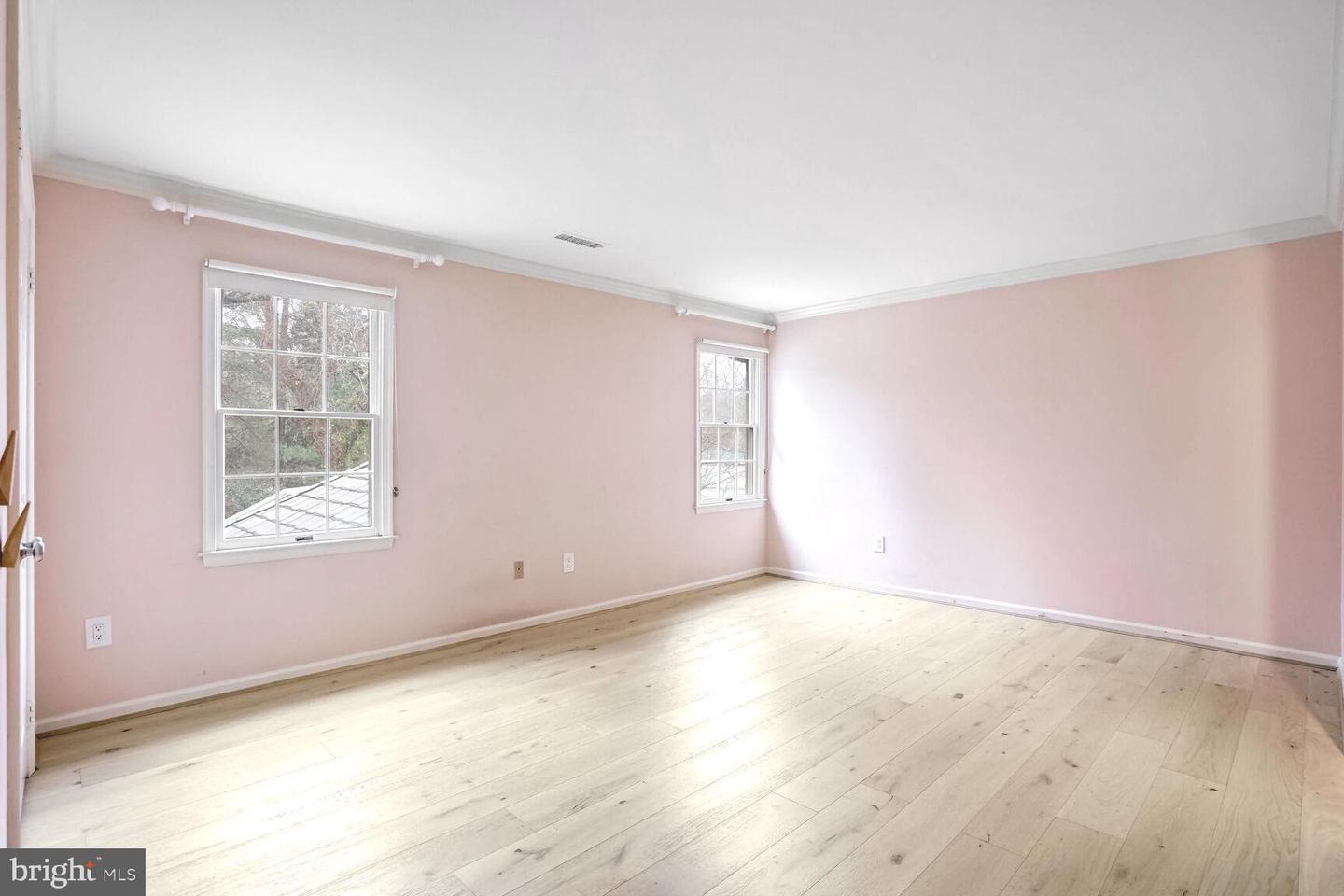 1222 Ranleigh Rd Property Photo 31
