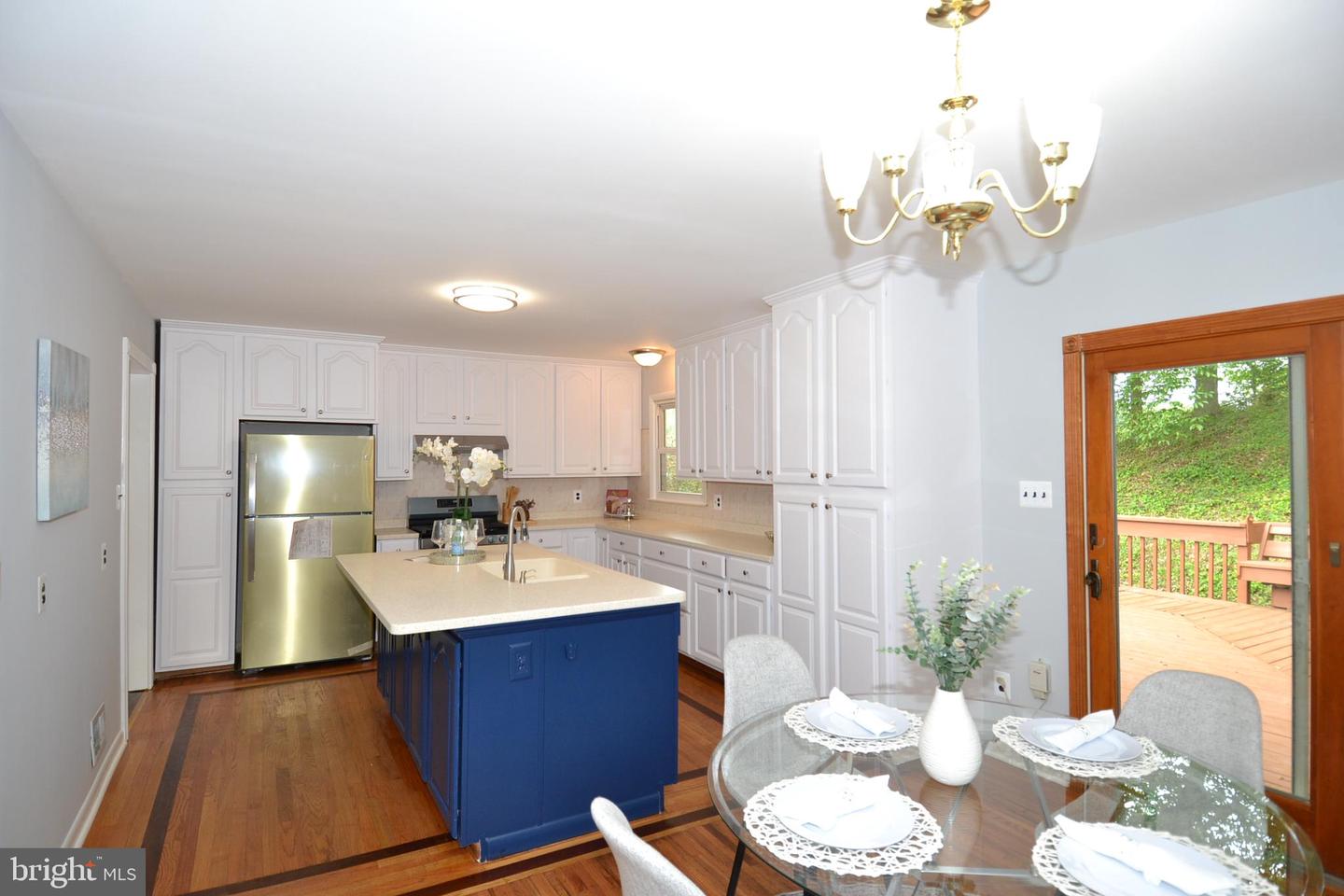 7103 Galgate Dr Property Photo 5