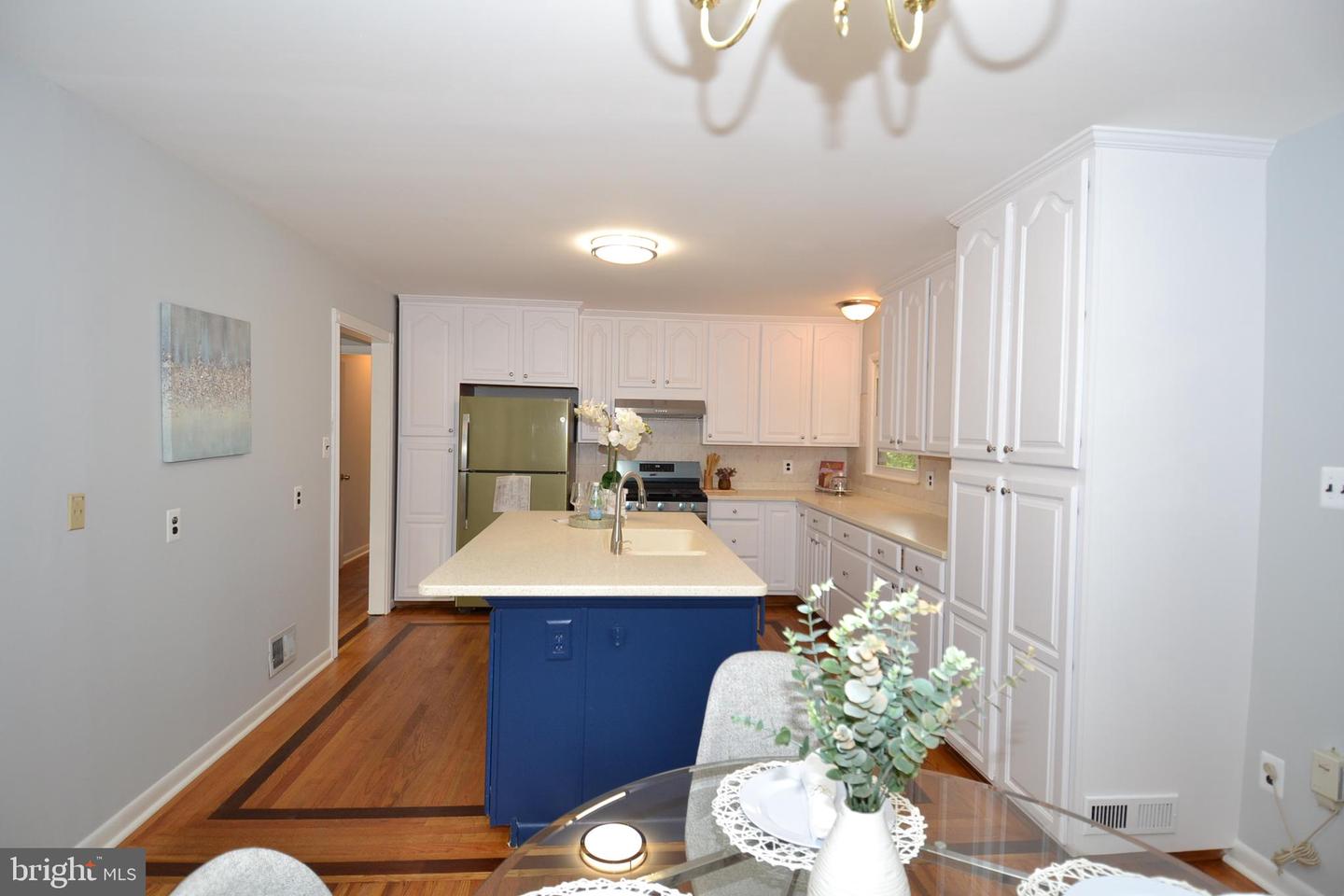 7103 Galgate Dr Property Photo 6