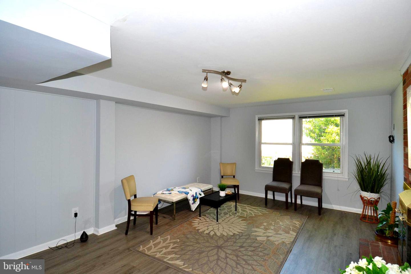 7103 Galgate Dr Property Photo 32