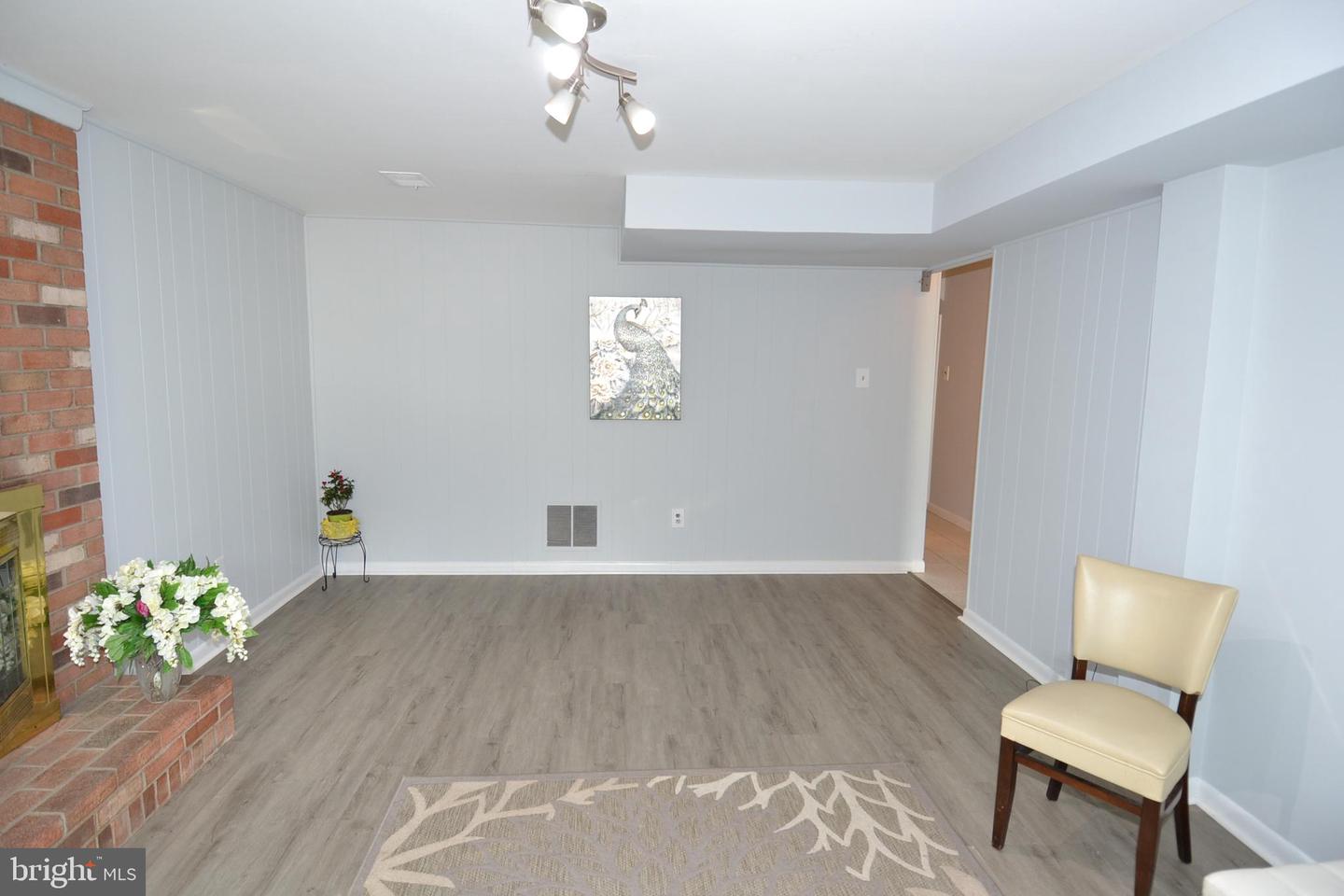 7103 Galgate Dr Property Photo 42