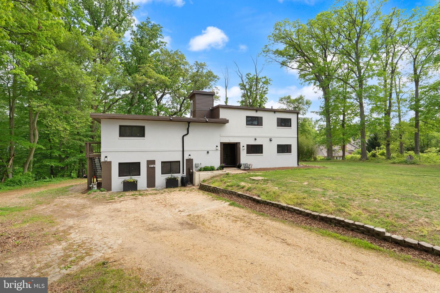 8341 Rolling Rd Property Photo 5