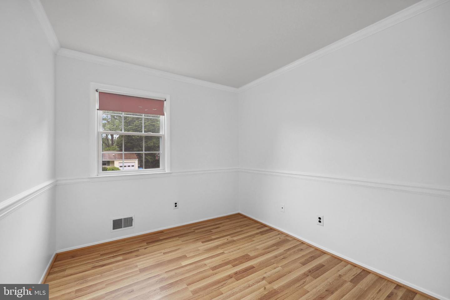 7007 Gillings Rd Property Photo 2