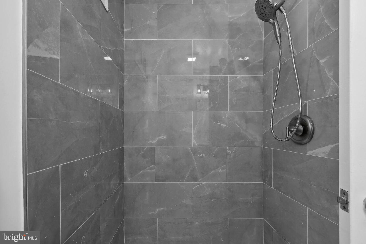 7007 Gillings Rd Property Photo 12