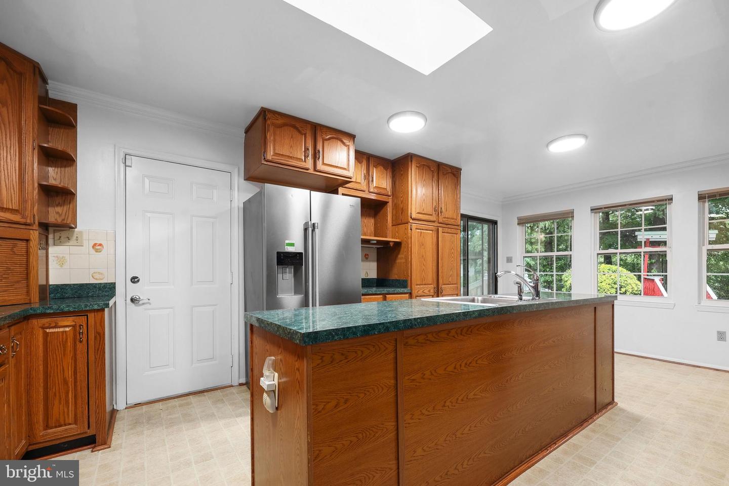 7007 Gillings Rd Property Photo 26