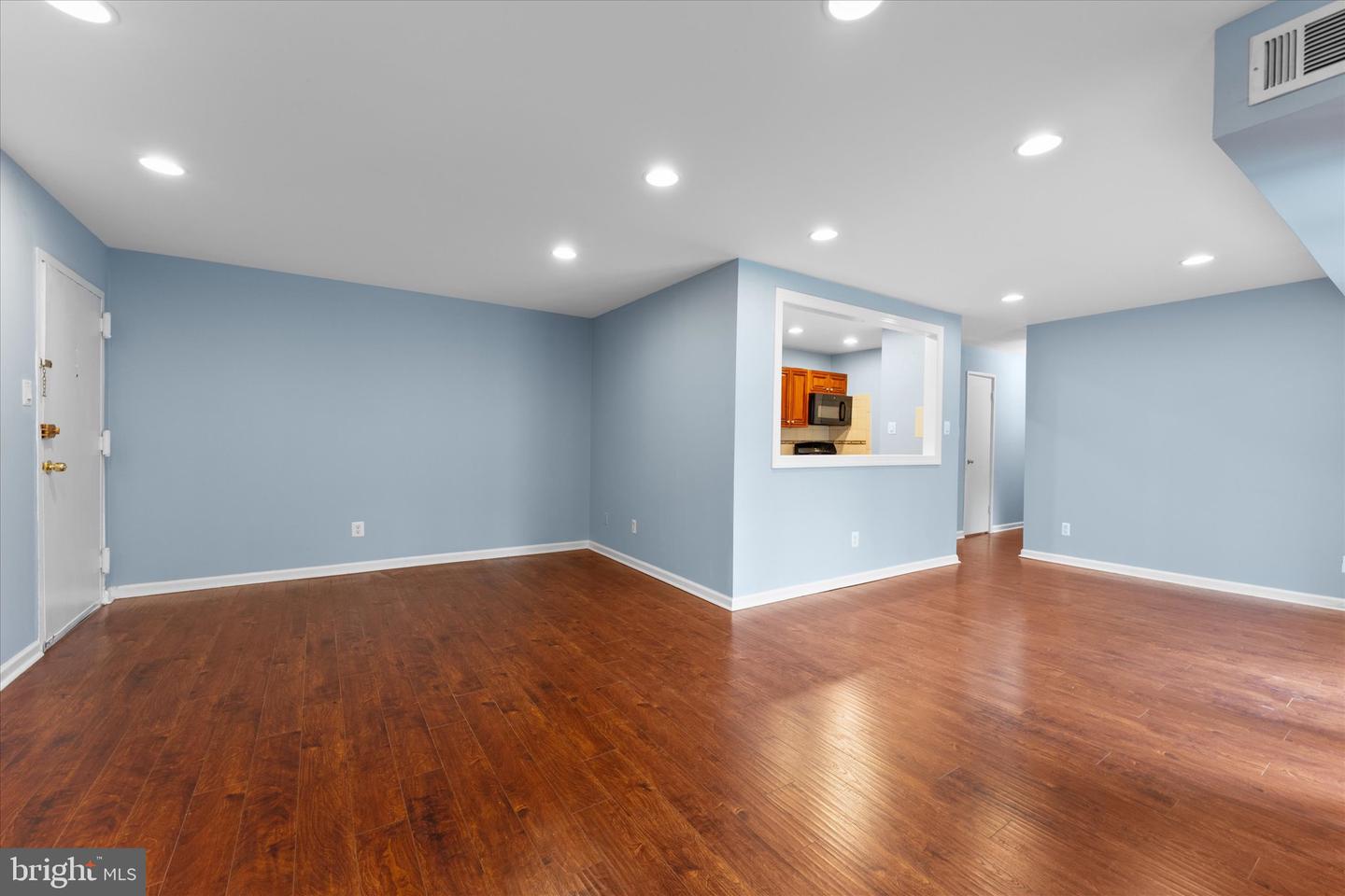 8002 Chanute Pl #20/6 Property Photo 5