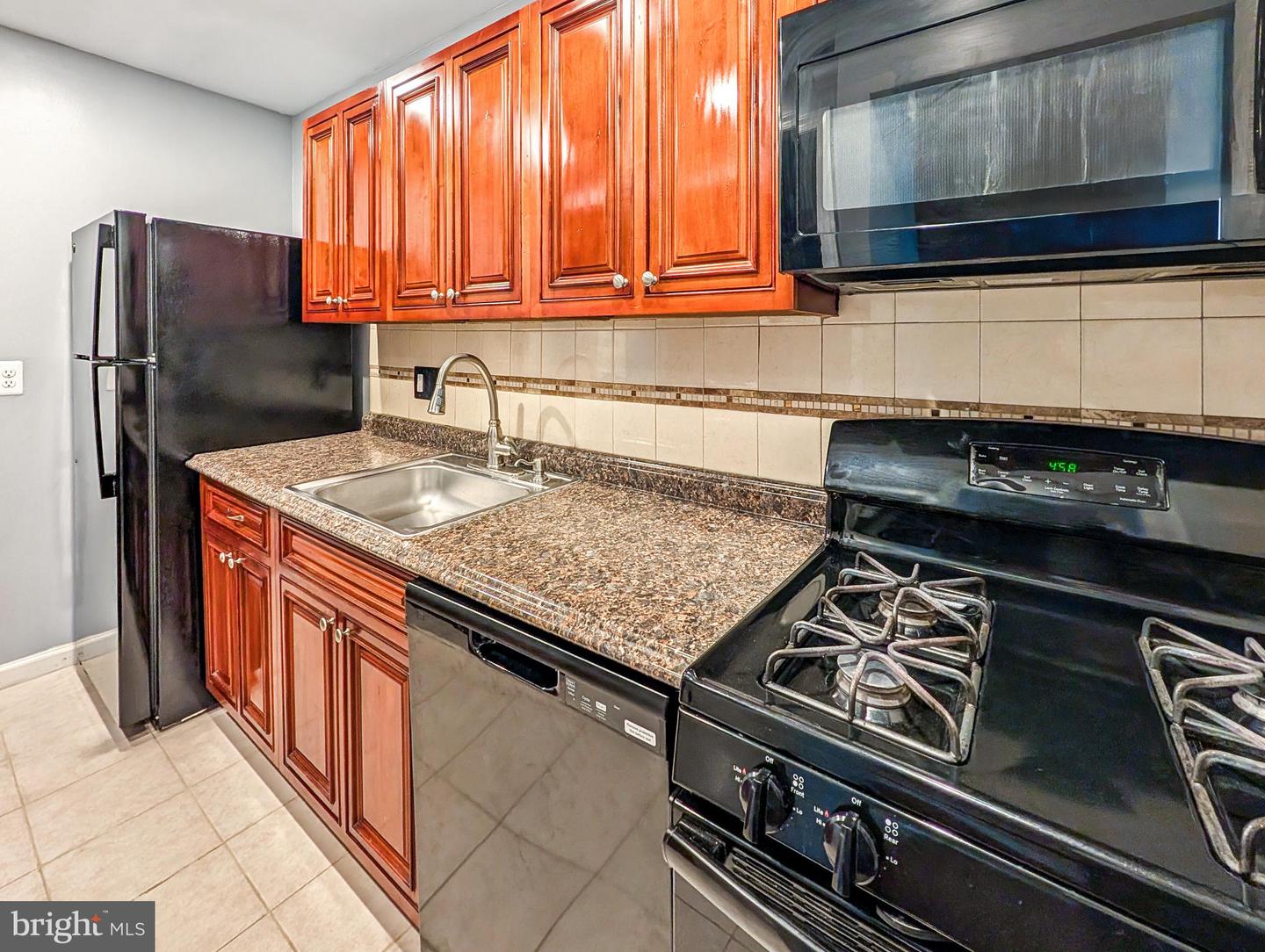 8002 Chanute Pl #20/6 Property Photo 8