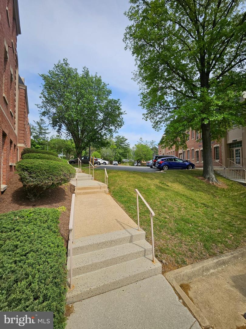 7006 Little River Tpke #a Property Photo 7