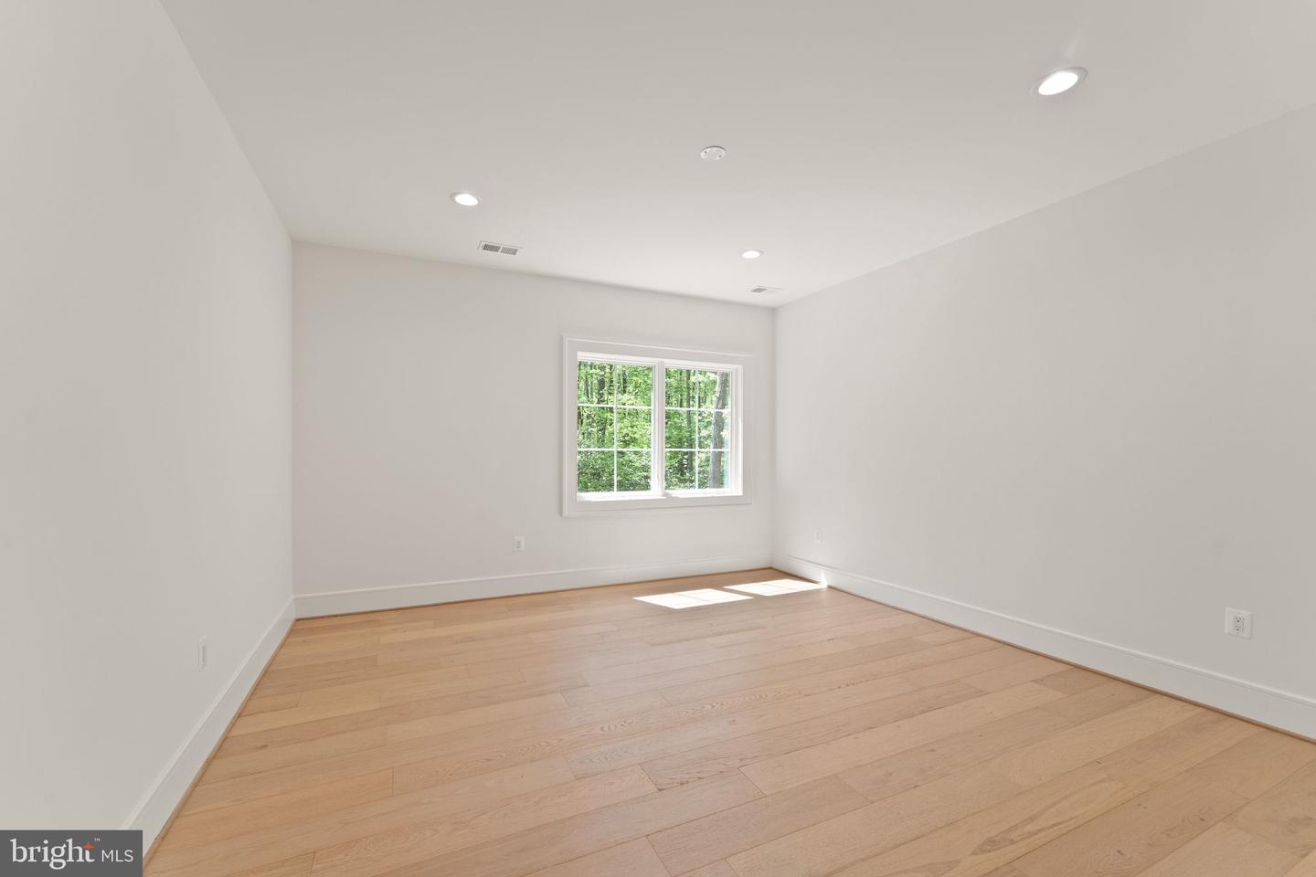 11121 Elmview Pl Property Photo 43