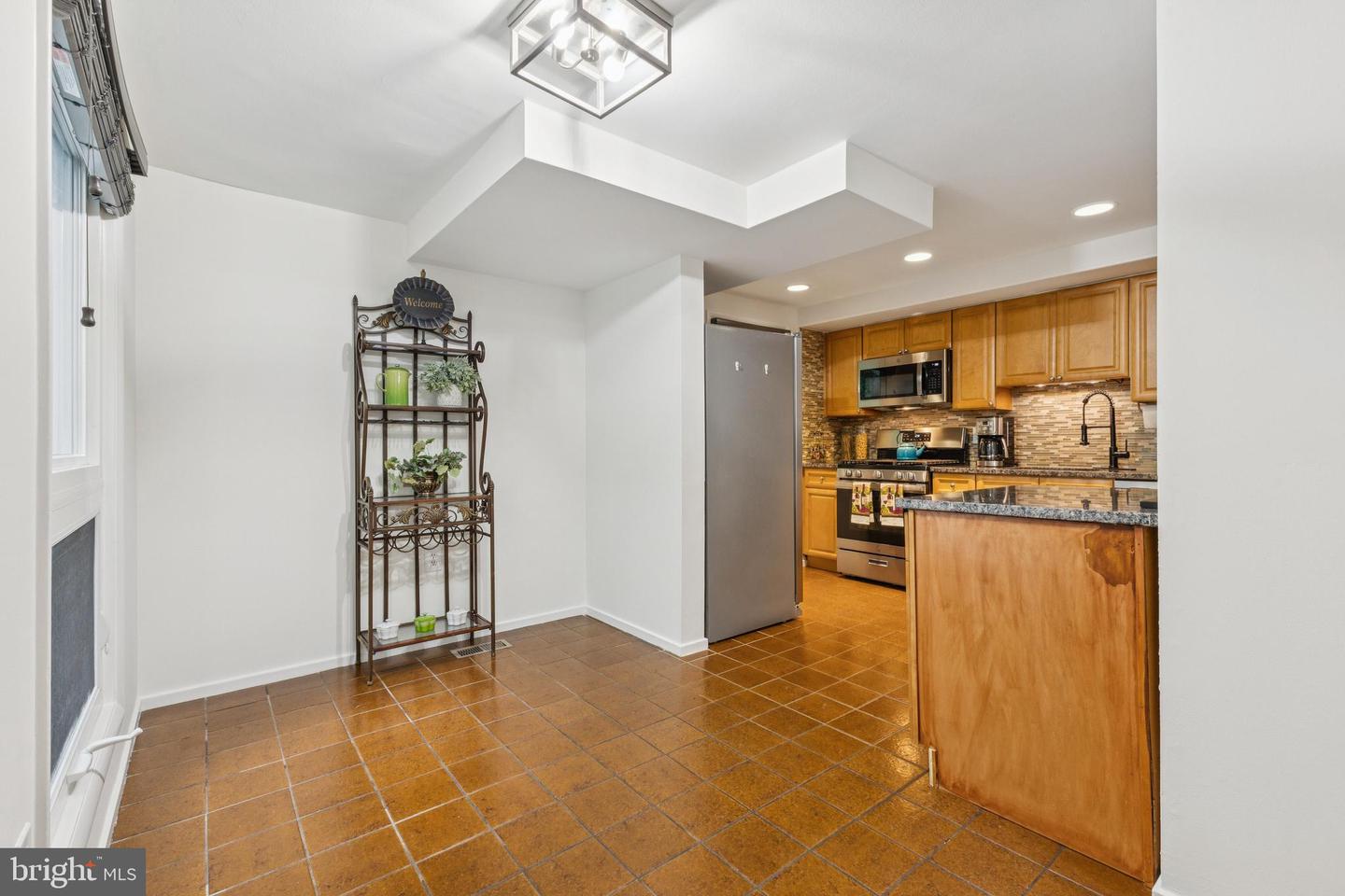 11234 Hunting Horn Ln Property Photo 10