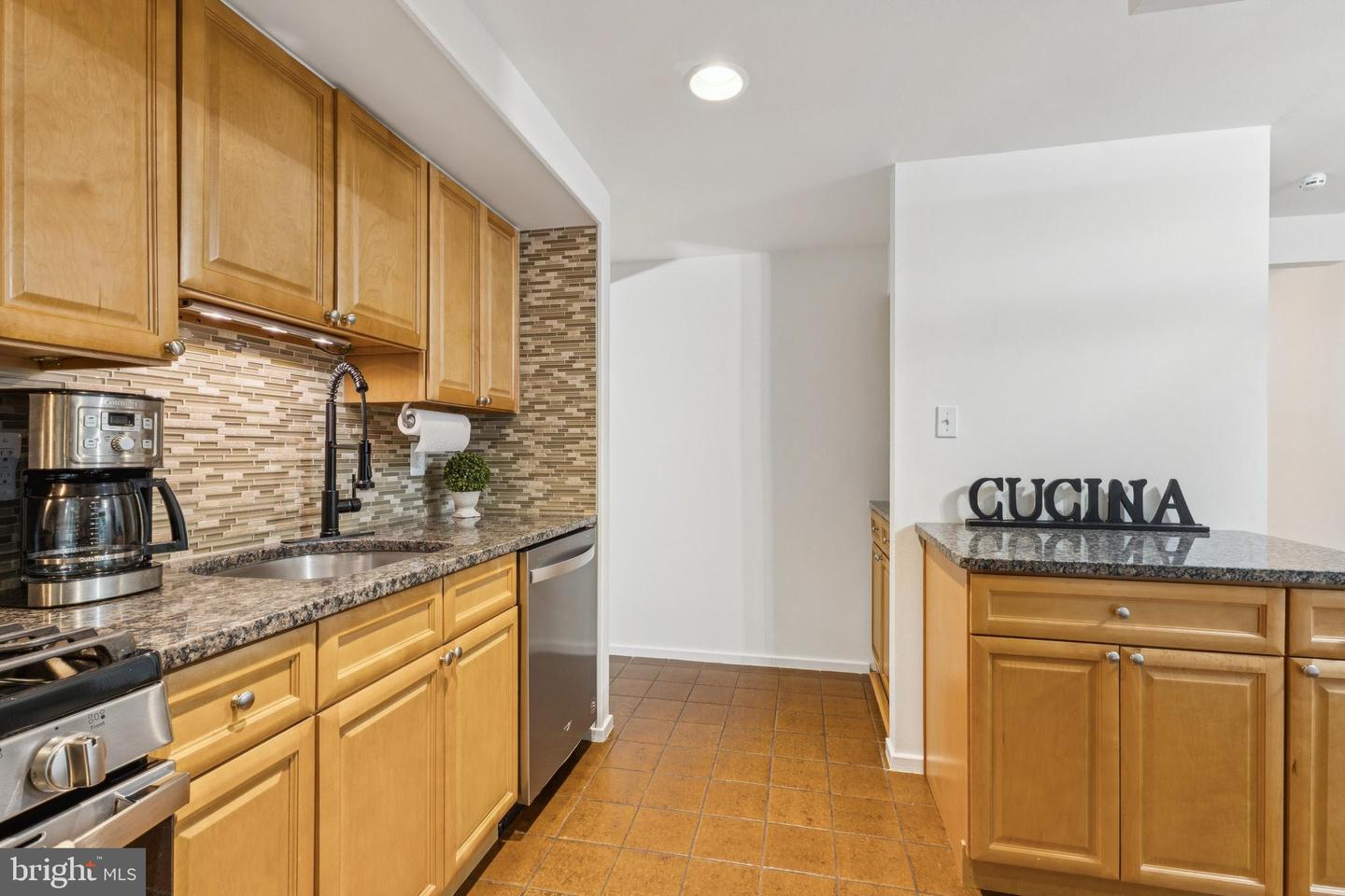 11234 Hunting Horn Ln Property Photo 12