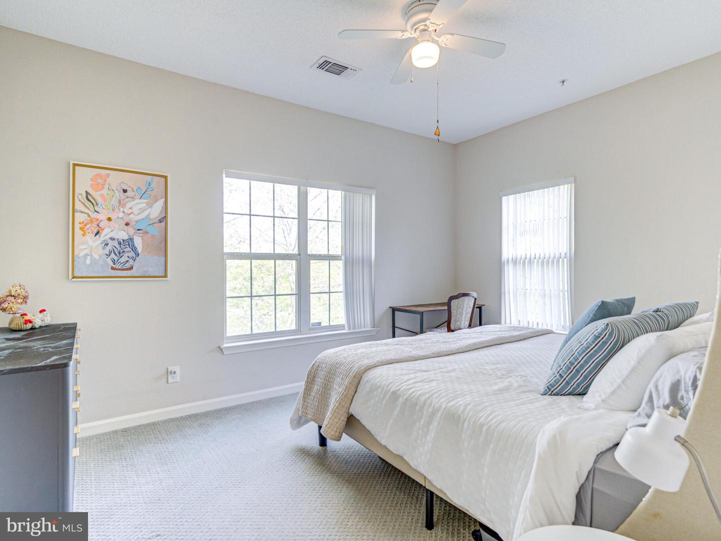 1720 Lake Shore Crest Dr #35 Property Photo 29