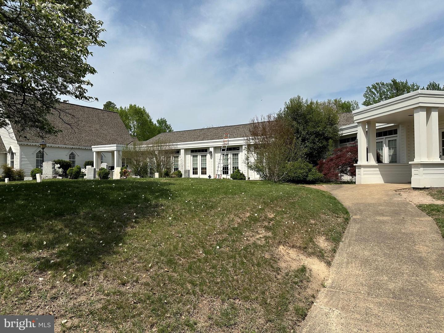 5649 Mount Gilead Rd Property Photo 4