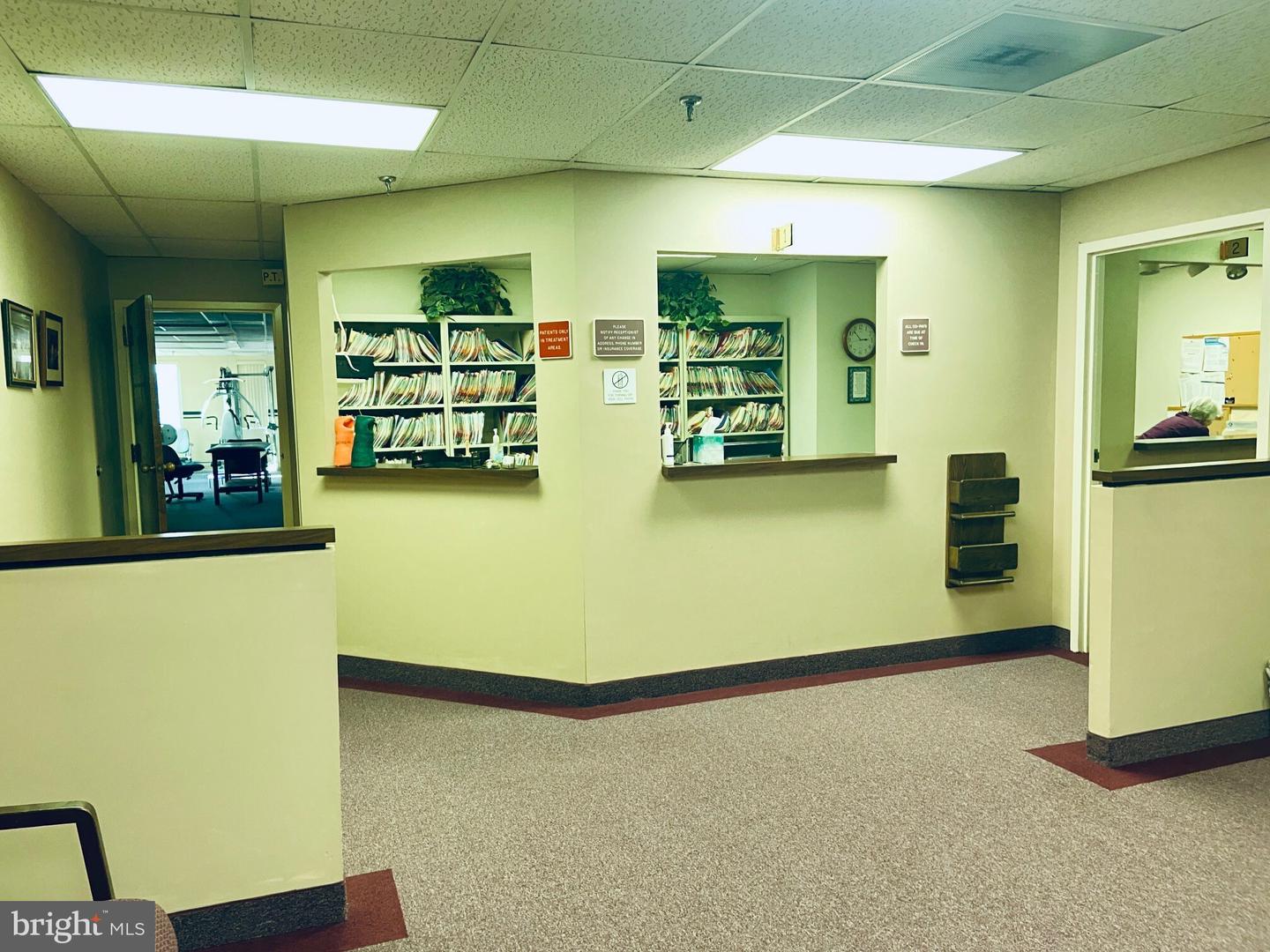 133 Maple Ave E #300 Property Photo 13