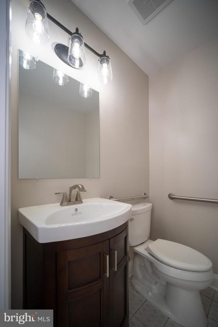 7330 Mcwhorter Pl #7330b Property Photo 13