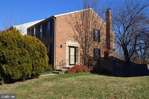 6009 Goldenrod Ct Property Photo 1