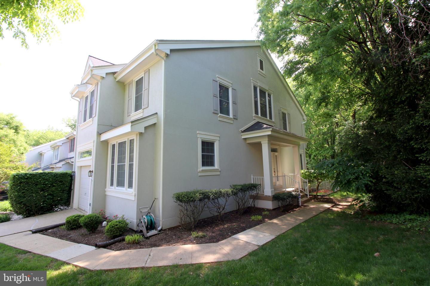 1300 Park Garden Ln Property Photo 1